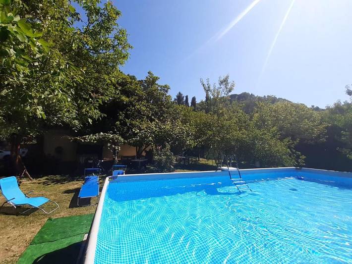 Casa vacanza per 3 persone, con Terrazza e Giardino nonché Piscina e Panorama a Fivizzano