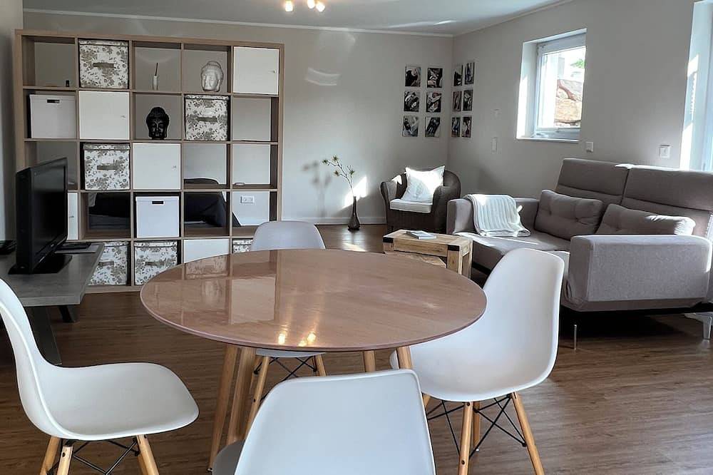 Ganze Wohnung, Moderne Ferienwohnung mit Wohlfühl-Terrasse in Beerfelden in Beerfelden, Odenwaldkreis
