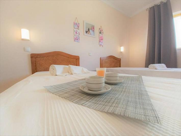 Apartamento de férias para 3 pessoas, com varanda e vista em Praia da Rocha