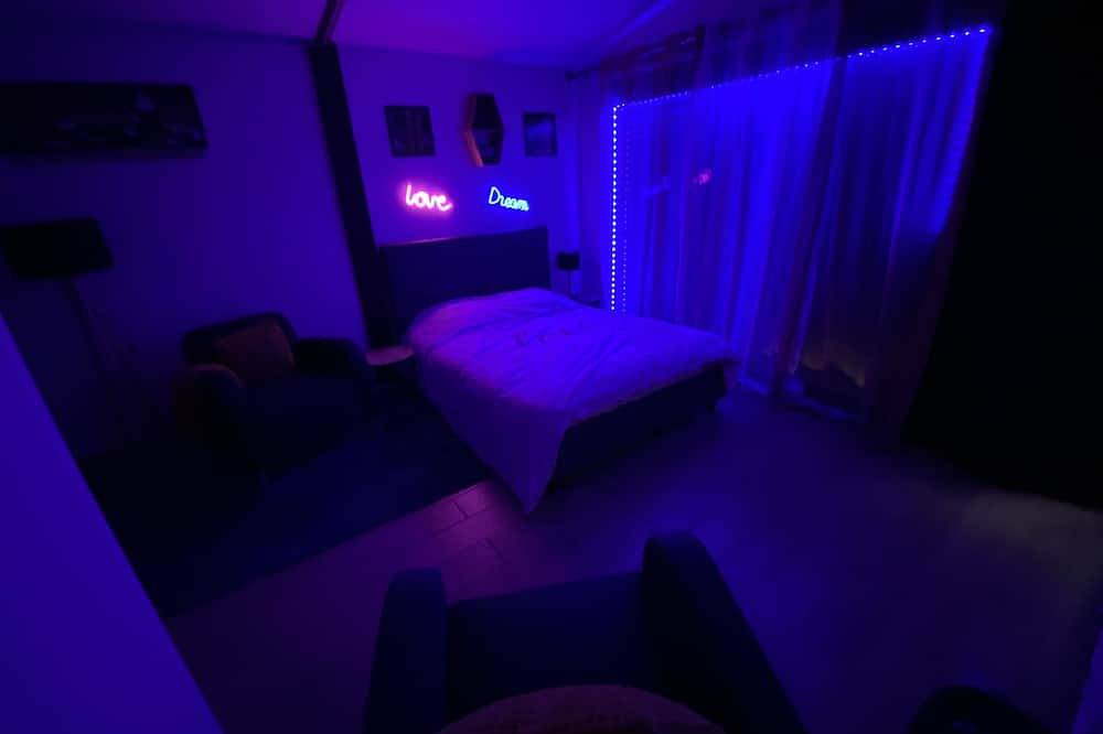 Entire apartment, Cocoon Room - Jacuzzi in Semoy, Orléans region
