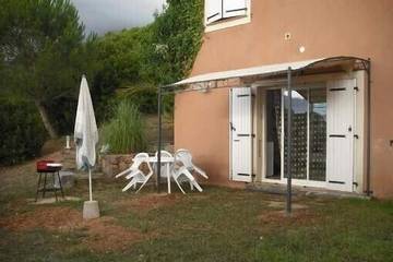 Gîte pour 4 personnes, avec jardin à Bastelicaccia