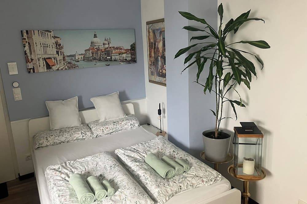 Ganze Wohnung, Götzeria Rhein & Mosel am Eck Lifestyle Business in Metternich, Koblenz