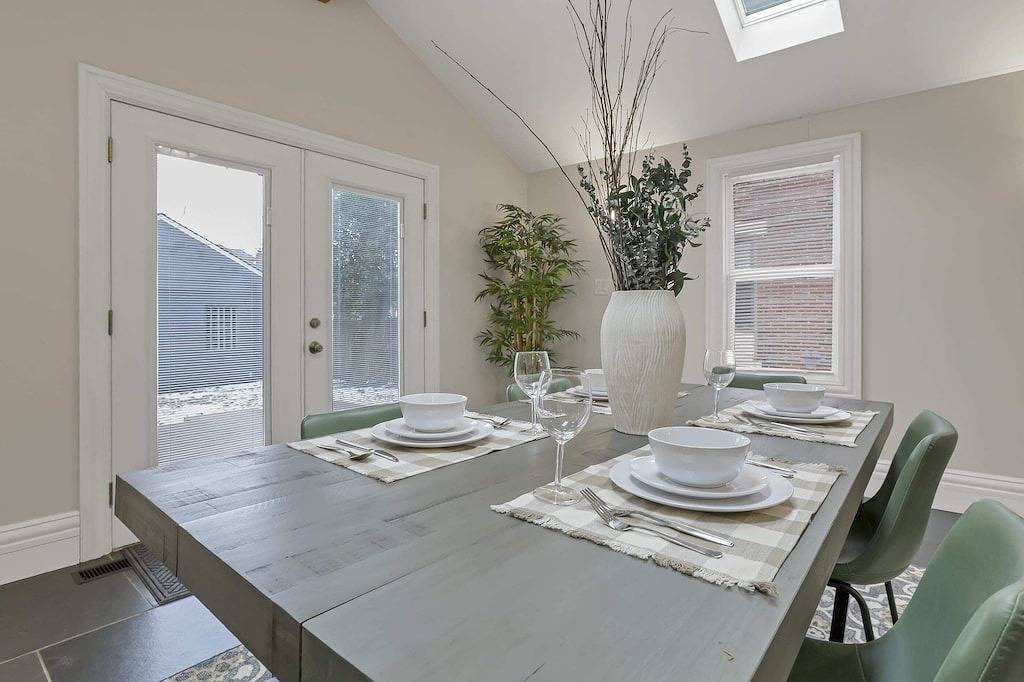 Osu and Short North 4 Br- Patio and Garage w/Ev in Columbus, Ohio