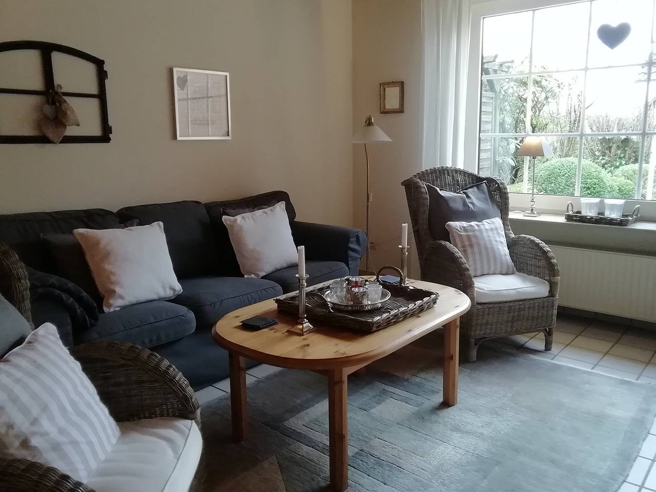 Ferienhaus 'Nes Pük' mit gemeinsamer Terrasse, gemeinsamem Garten und Wlan in Hooksiel, Metropolregion Bremen-Oldenburg