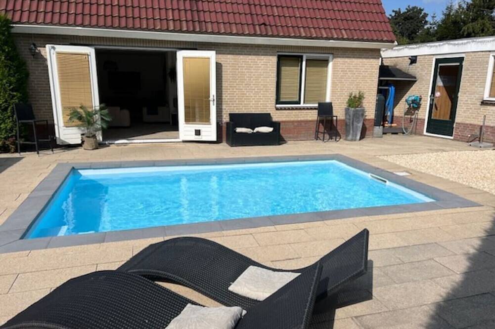 Luxuriöses Landhaus mit Whirlpool, Sauna und privatem Swimmingpool in Drenthe