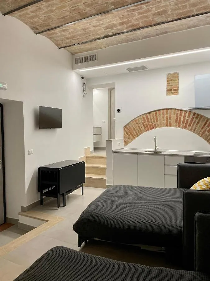 Bed and breakfast for 3 people, with balcony and view - 1