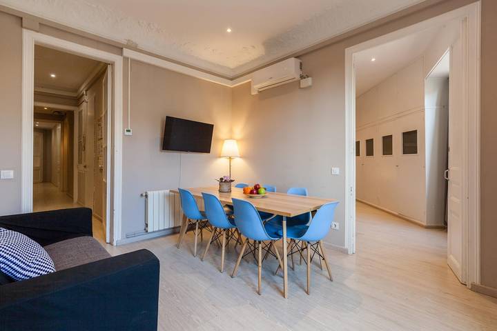 Apartamento entero, Apartamento 'Key Bcn' con balcón y Wi-Fi in Centro Barcelona, Barcelona