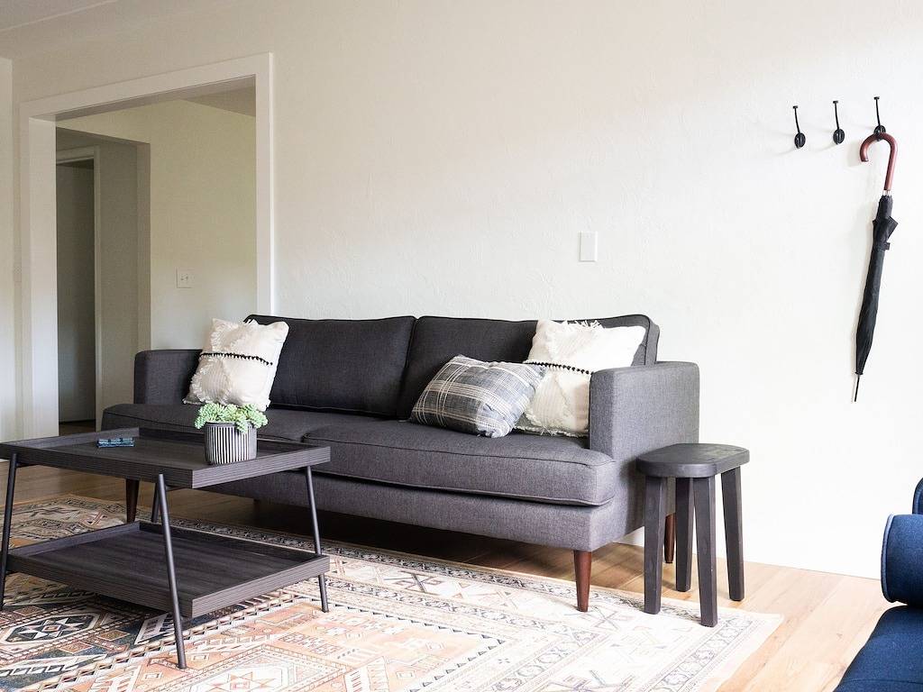 Hideaway House Tucked In The Heart Of Mcminnville in McMinnville, Yamhill County