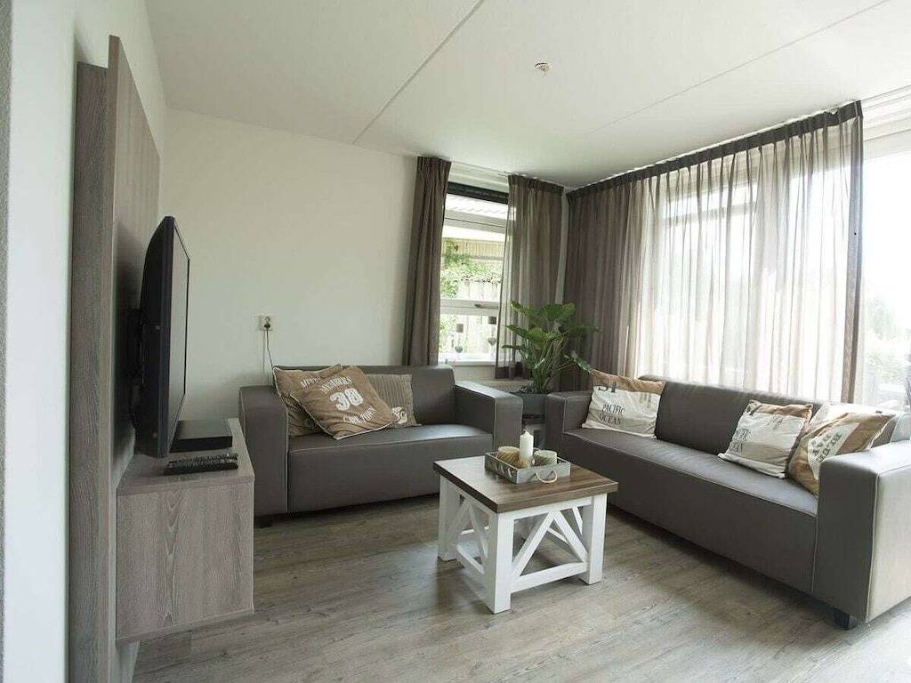Ferienhaus in Medemblik mit Terrasse in Medemblik, Ijsselmeer