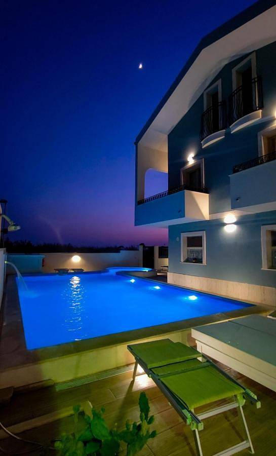 B&b per 2 persone, con Balcone e Terrazza nonché Piscina e Panorama a Portopalo di Capo Passero