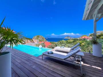 Location de vacances pour 7 personnes, avec jardin à Terre-de-Haut