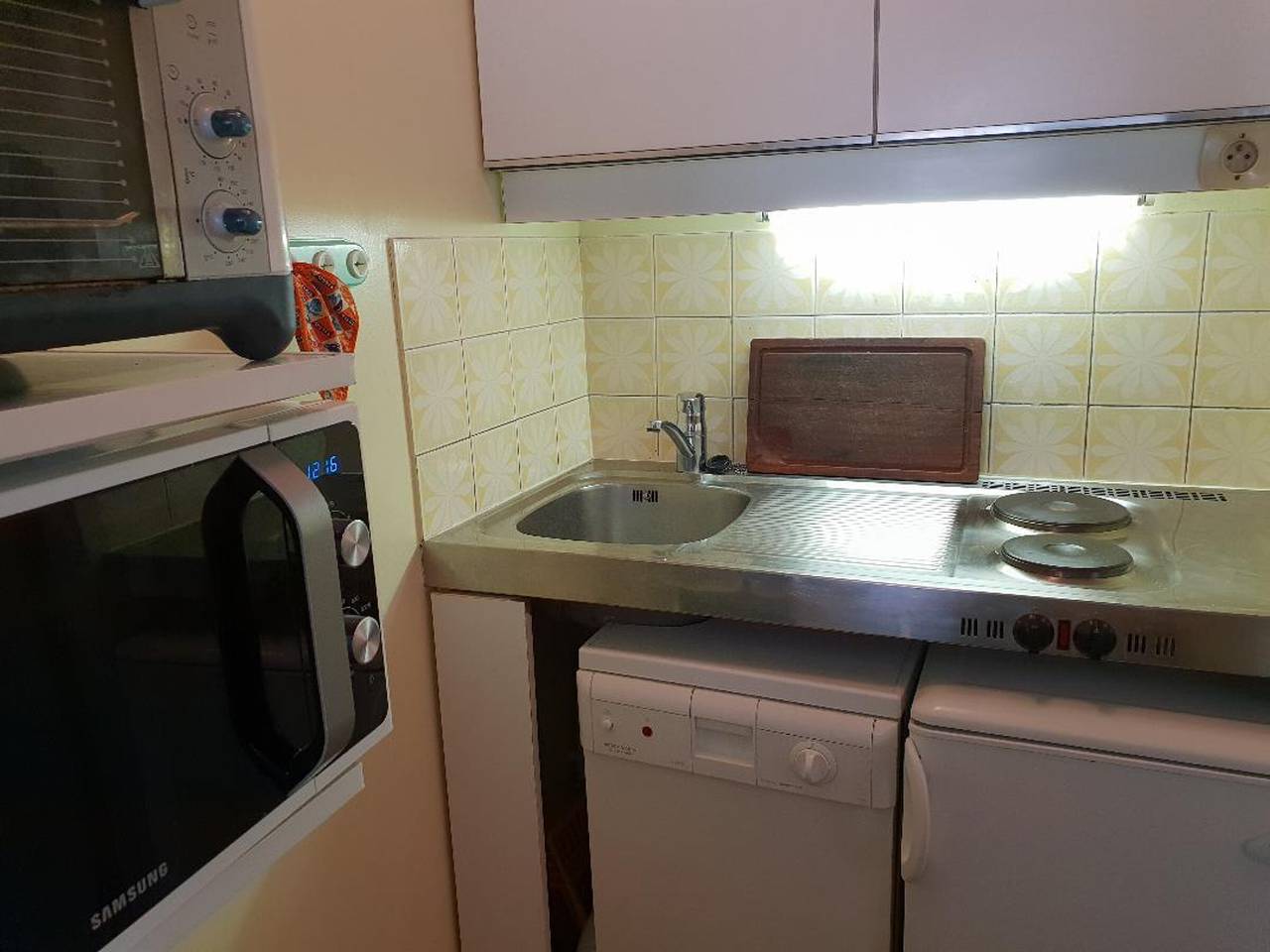 Ganzes Studio, Gemütliche Wohnung für 4, direkt an der Piste, Les Menuires, Wlan, Haustiere erlaubt in Les Menuires, Saint-Martin-de-Belleville