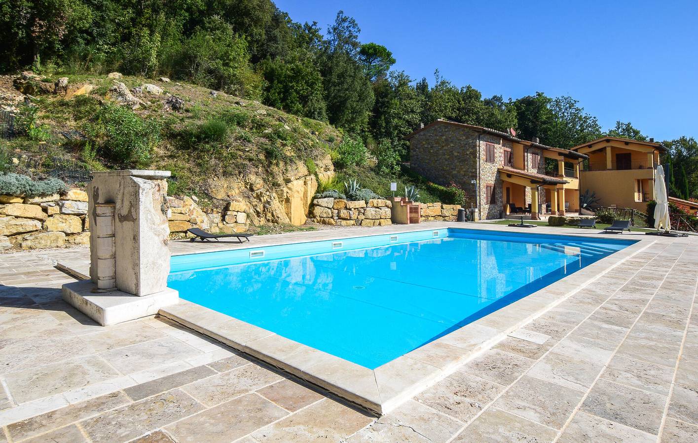 Ganze Ferienwohnung, Monteverdi Marittimo Wohnung mit Pool und Küche in Monteverdi Marittimo, Etruskische Küste