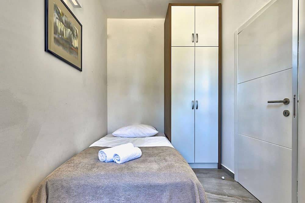 Luxury Villa Andromeda with Pool in Novalja, Pag Island