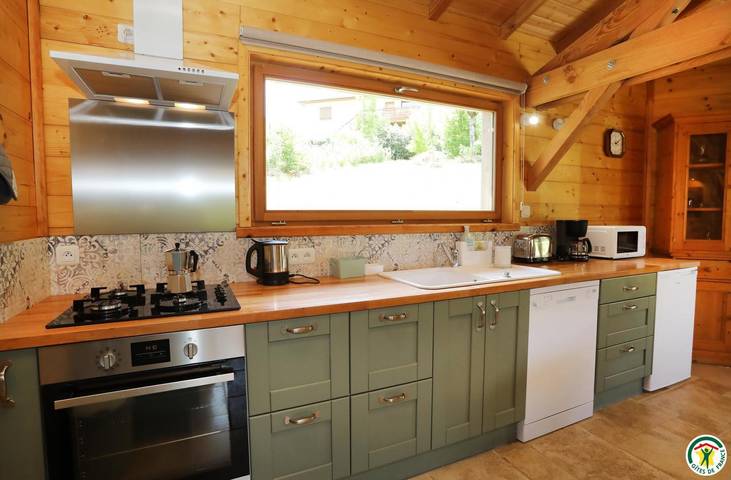 La Petite Maison En Bois in Saint-Martin-le-Colonel, Parc naturel régional du Vercors
