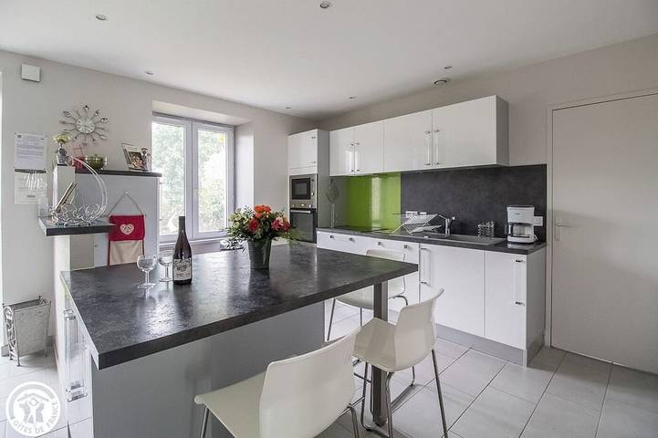 Location de vacances pour 4 personnes, avec jardin à Olby