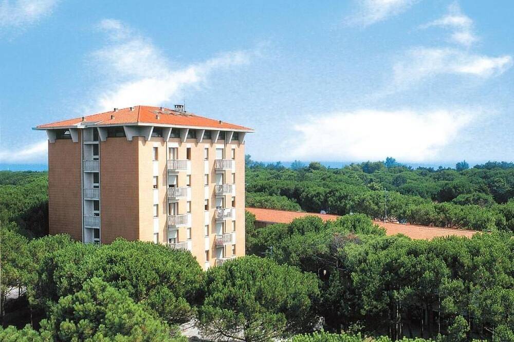 Ganze Wohnung, Geräumiges Apartment für bis zu 7 Gäste mit Balkon von Beahost Rentals in Bibione, Venedig Provinz