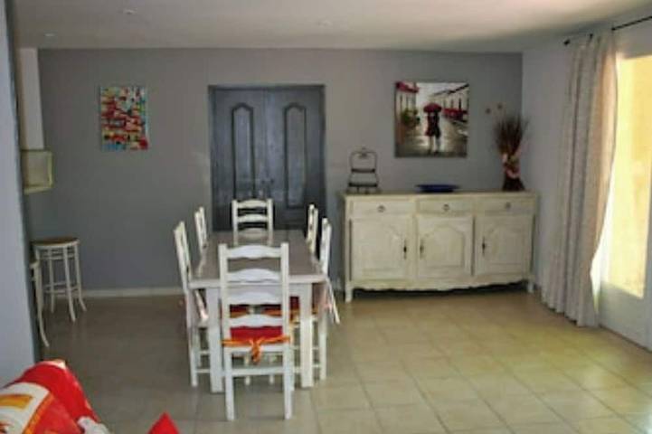 Gîte pour 6 personnes, avec jardin à Jonquières - 4