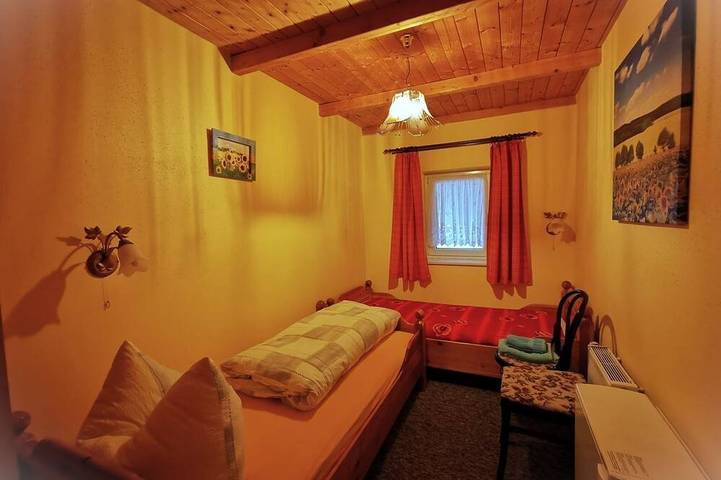Ferienwohnung für 8 Personen, mit Sauna und Pool sowie Garten in Angermünde - 4