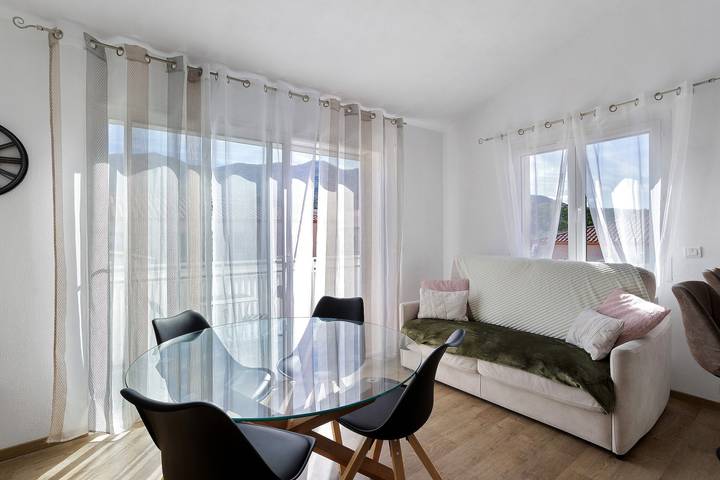 Appartement entier, Appartement 'La Salamandre' avec vue sur la montagne, Wi-Fi et climatisation in Villelongue-dels-Monts, Côte méditerranéenne (France)