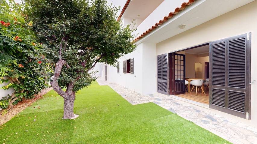 Casa de férias para 6 pessoas, com piscina e varanda e ainda jardim no Algarve