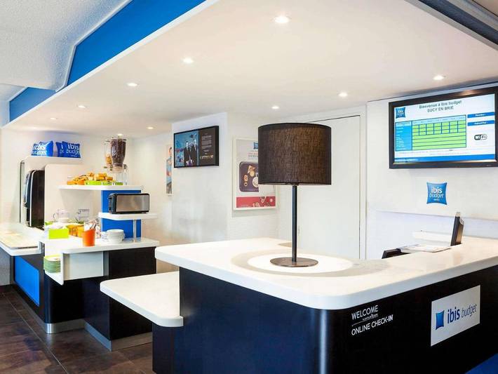 Hôtel pour 3 personnes, avec terrasse, animaux acceptés à Sucy-en-Brie - 2