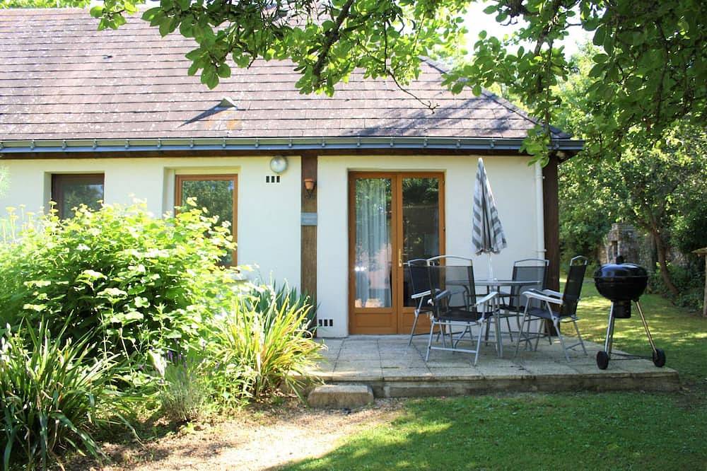 Orchard V : Gîte rural, 2 ch, 2 Sde, Wifi, Piscine in Asnières-sur-Vègre, Sarthe