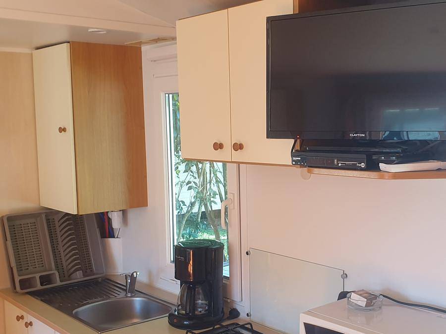 Flower camping La Dordogne Verte - Mobilheim 4 personen - Mobil Home Confort 2 Schlafzimmer plus Klimaanlage in Saint-Aulaye, Périgord Vert