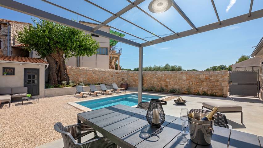 Villa für 2 Personen, mit Garten und Terrasse in Porec und Umgebung - 3