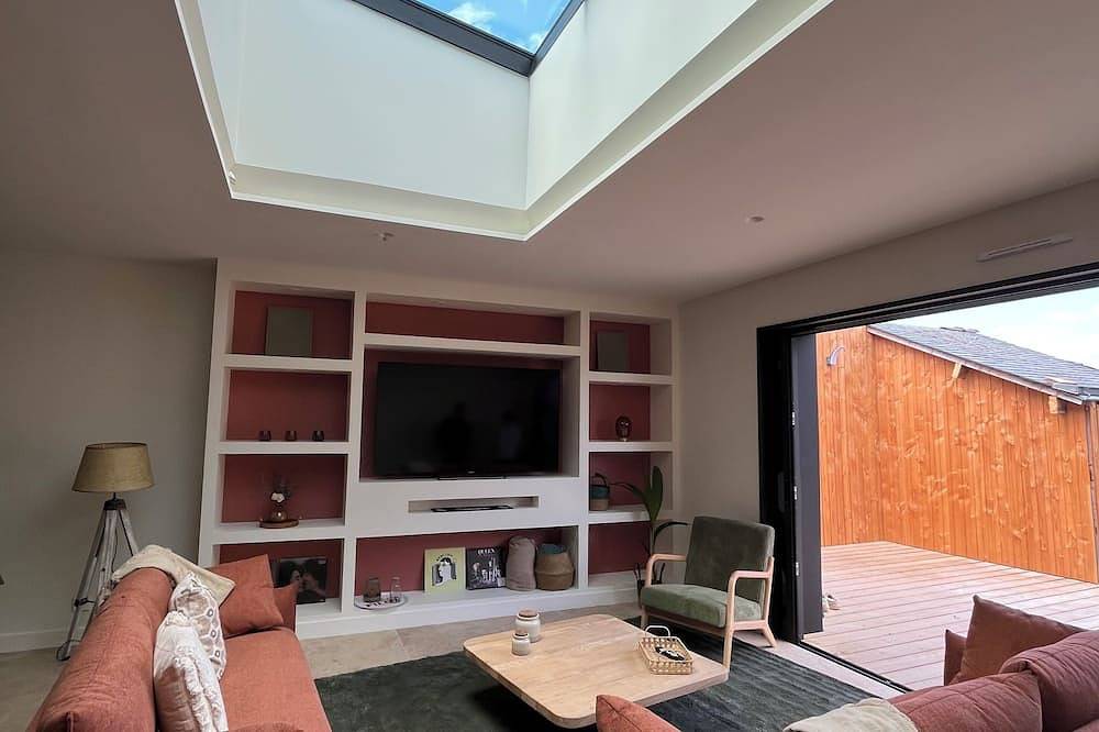 Gorgeous 5-bedroom house in charming Billiers perfect for families in Billiers, Côte des Mégalithes