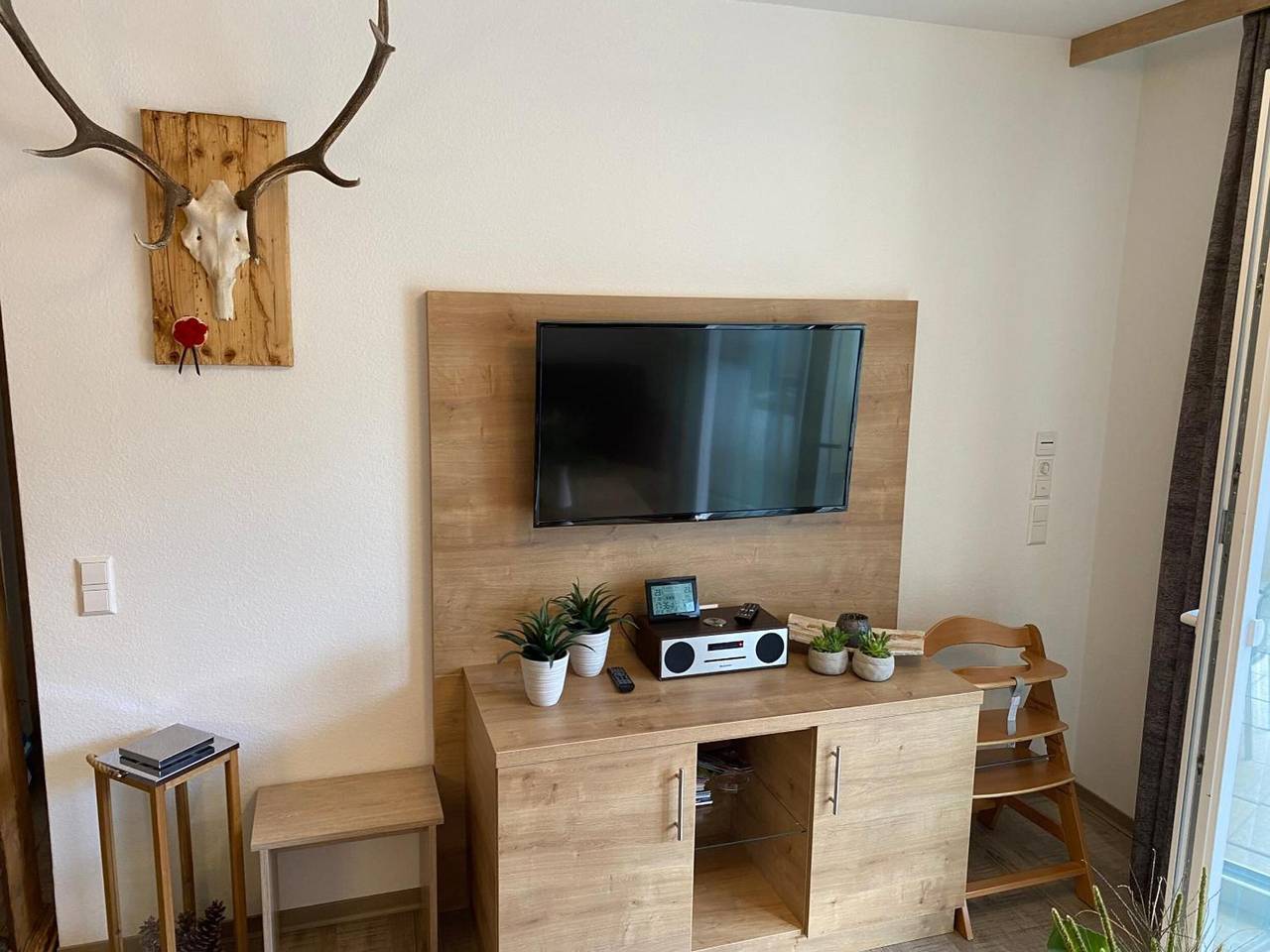 Appartement entier, Appartement Schwarzwaldnest au Feldberg, idéal ski & randonnée, terrasse, animaux admis in Feldberg Ort, Feldberg