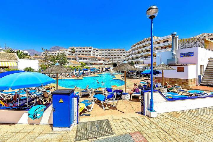 Holiday apartment for 4 people, with balcony and pool - 1