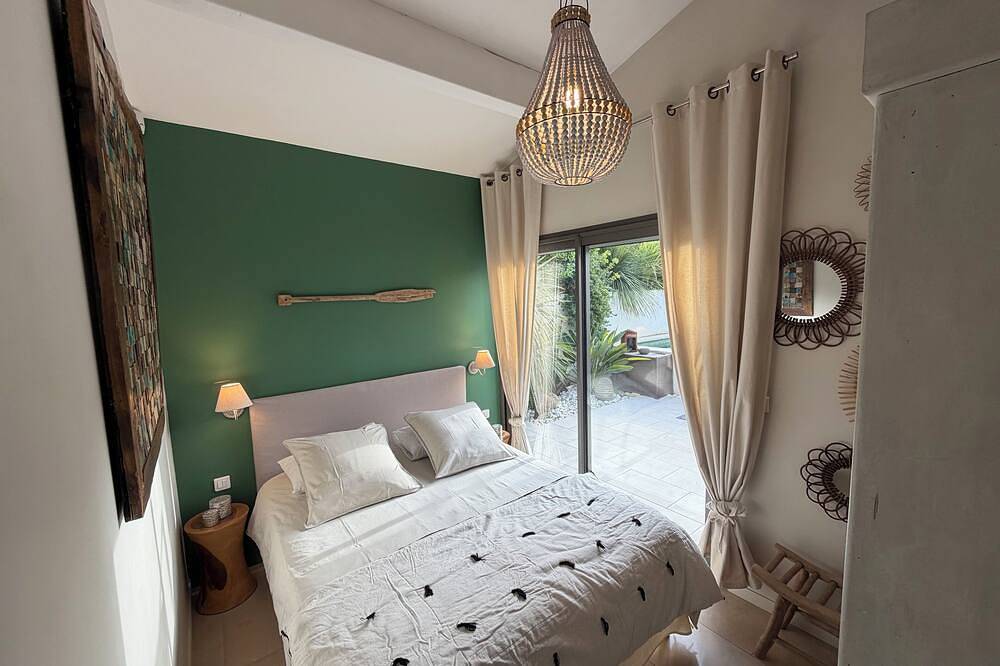 64 Le Mazet en Provence con piscina privada climatizada y jardín mediterráneo in Roquevaire, Costa mediterránea (Francia)