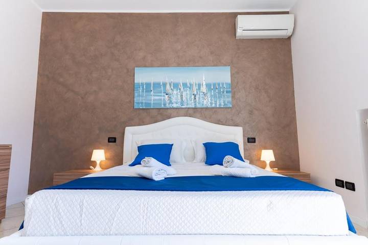 Ferienwohnung für 5 Personen, mit Terrasse und Ausblick in Pescara - 3