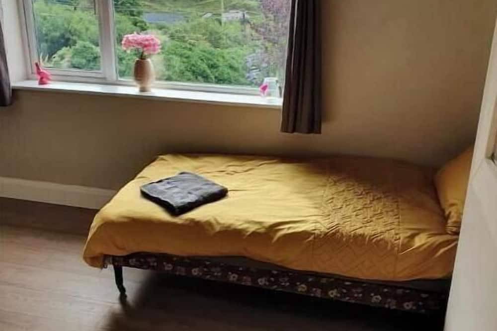 3-bedroom house in Killybegs with Wifi perfect for kids and family in Killybegs ED, Donegal