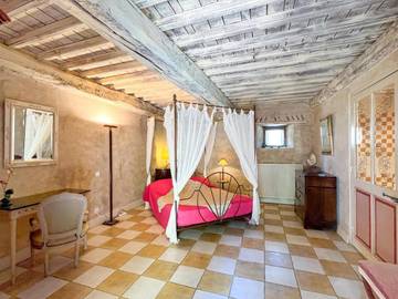 Gîte pour 2 personnes, avec vue et terrasse dans Reventin-Vaugris