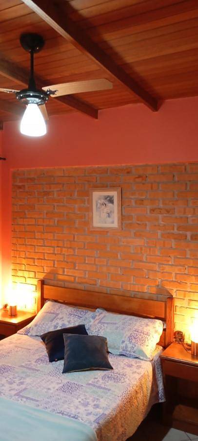 Casas e apartamentos de temporada para 4 pessoas, com jardim e balcão em Lagoa da Conceição