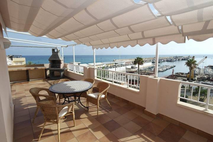 Ferienwohnung für 8 Personen, mit Meerblick und Terrasse an der Costa Blanca