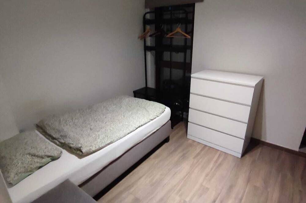 Ganze Wohnung, Perfect 2-bedroom apartment in serene Sint-Niklaas neighborhood in Sint-Niklaas, Ostflandern