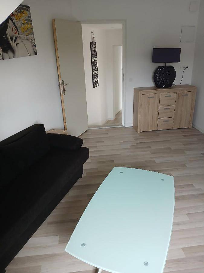Appartement entier, Two-Bedroom Apartment in Pierrefitte-sur-Seine, Seine-Saint-Denis