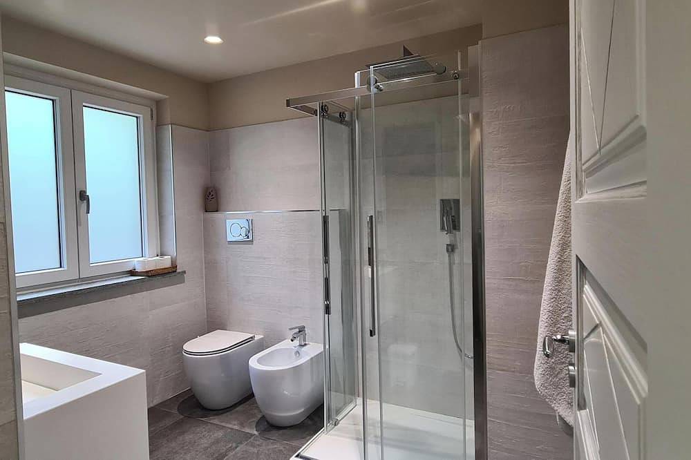 Villa Fiorita Lake View Apartment in Avigliana, Turin Provinz