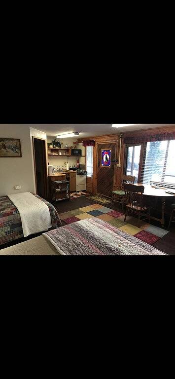 Moose Twin Cabins. in Homer, Kenai Peninsula