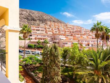 Holiday Rental for 3 People in Playa de los Cristianos, Arona, Photo 3