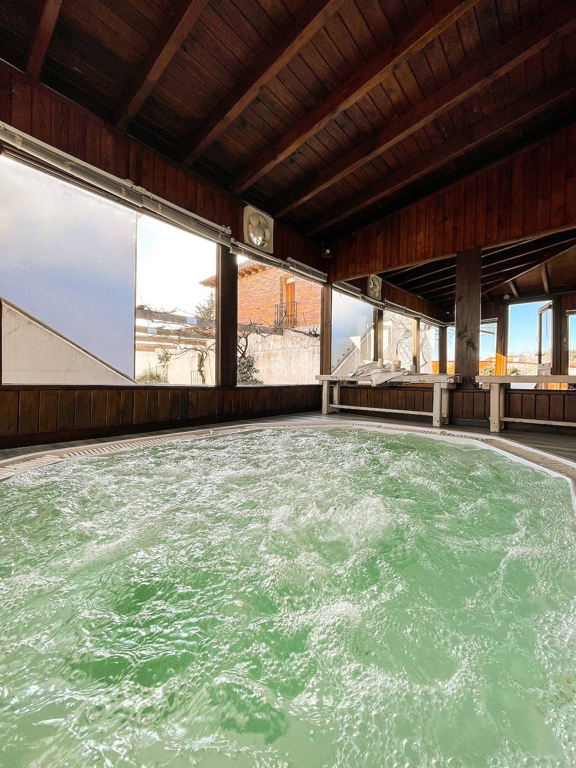 Landhaus 'La Brecera' mit Bergblick, Whirlpool, Grill und Kamin. in Los Cortijos, Comarca de la Mancha