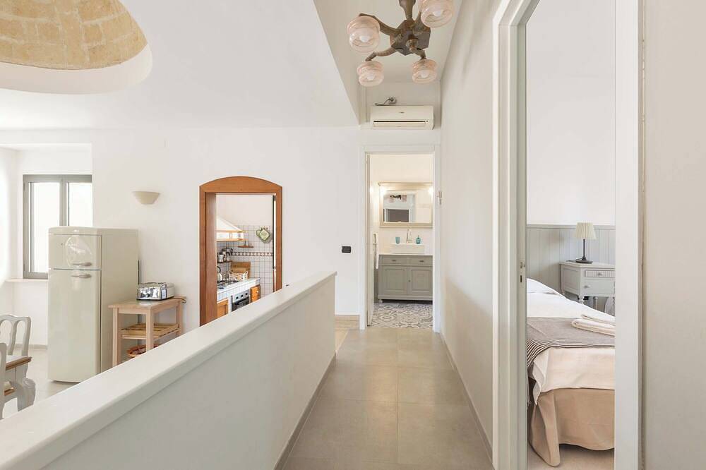 Villa Two Sords, with swimming pool, olive grove, orchard, tropical garden! in Ugento, Golfo de Tarento