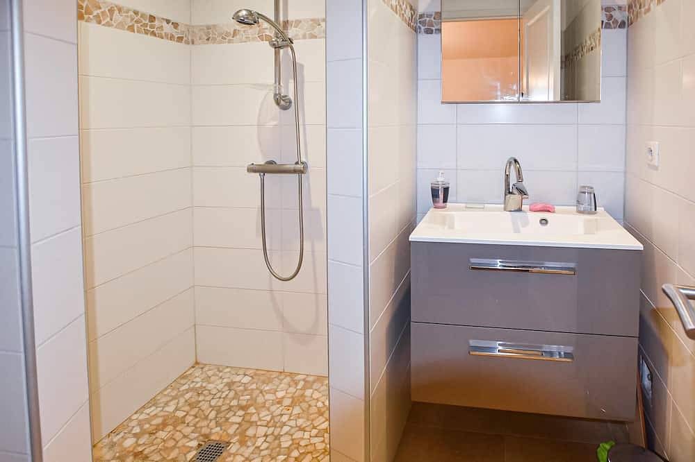 1 bedroom nice home in Dieulefit in Dieulefit, Région de nyons