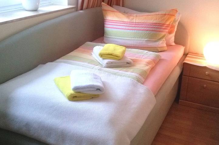 Ferienwohnung für 3 Personen, mit Whirlpool und Garten in Bergisch Gladbach - 4