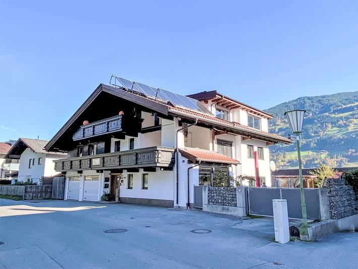 Ferienwohnung für 4 Personen, mit Balkon und Garten - 1