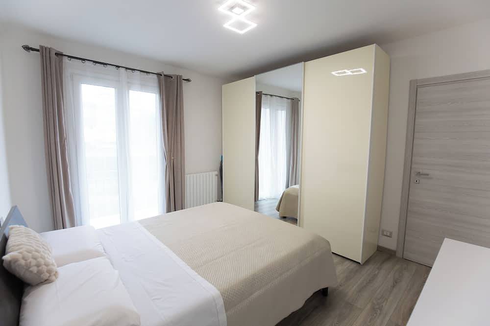 Appartamento intero, Appartamento con due camere da letto in Rivarolo del Re ed Uniti, Provincia di Cremona