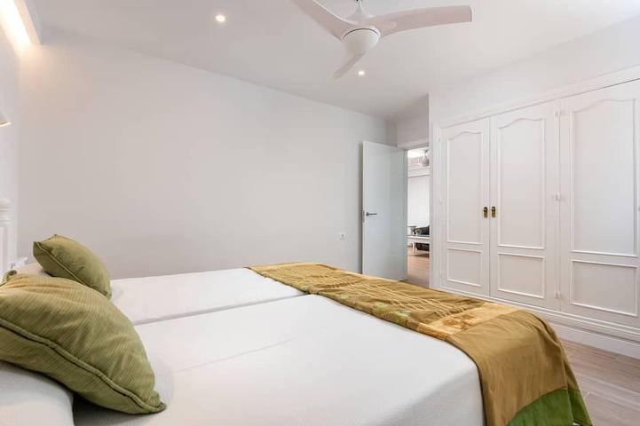 Quiet Picturesqe Banana plantation, Heated pool, walking distance to shops&rest in Guargacho, San Miguel de Abona